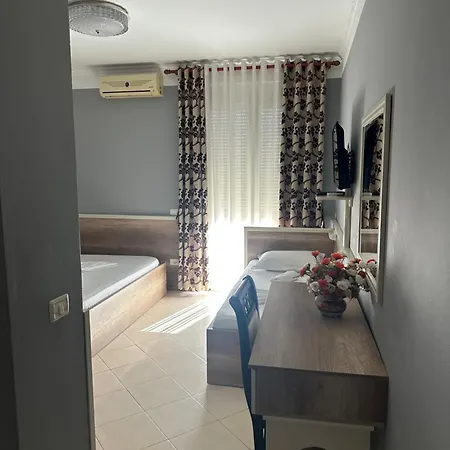 Niagara Hotel 3*