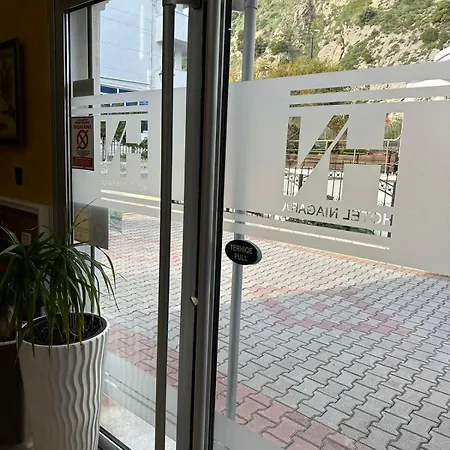 Hotel Niagara 3*