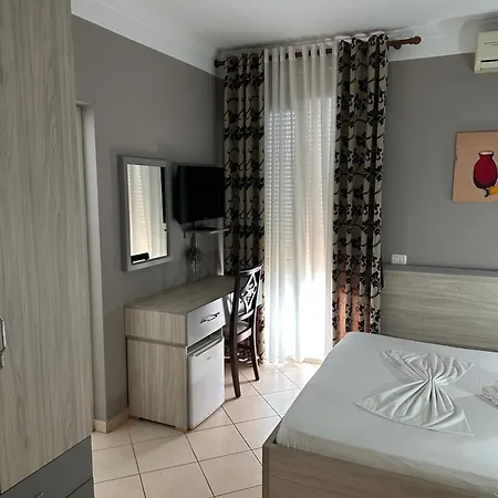 Hotel Niagara 3*