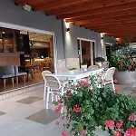 Niagara Hotel 3*
