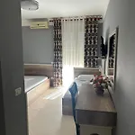 Niagara Hotel 3*